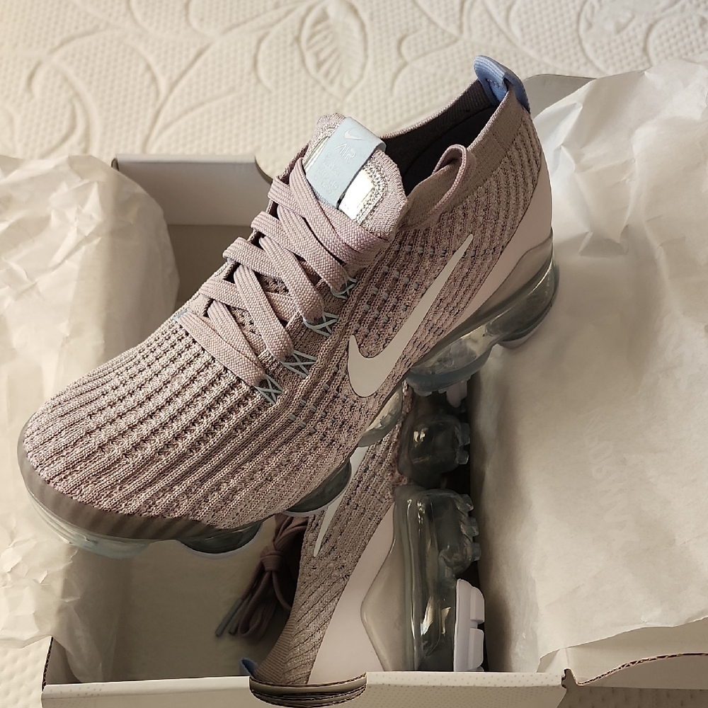 Women's Stylish Sneakers in Light Purple by Nike